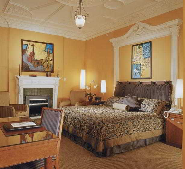 Hotel Chateau Versailles | Montreal | Quebec | Canada 7