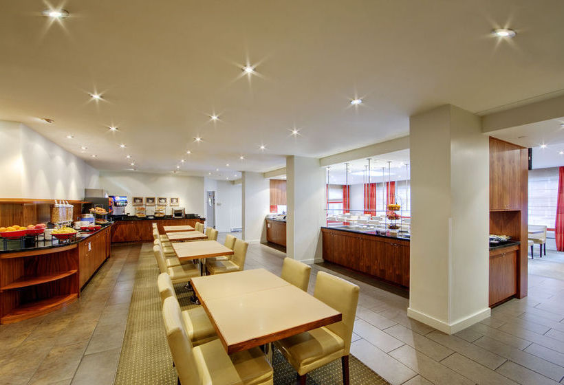 Hotel Residence Inn by Marriott Montreal Westmount | Montreal | Quebec | Canada 6