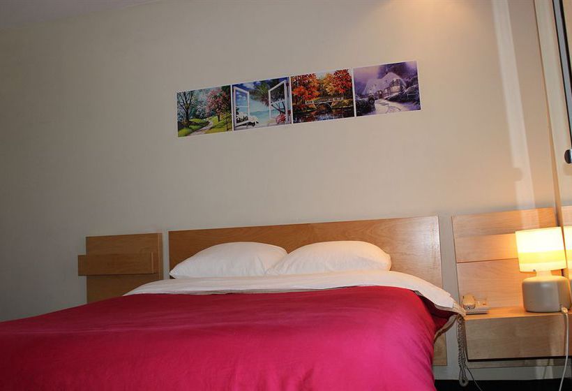 Hotel Le Saint Malo | Montreal | Quebec | Canada 3