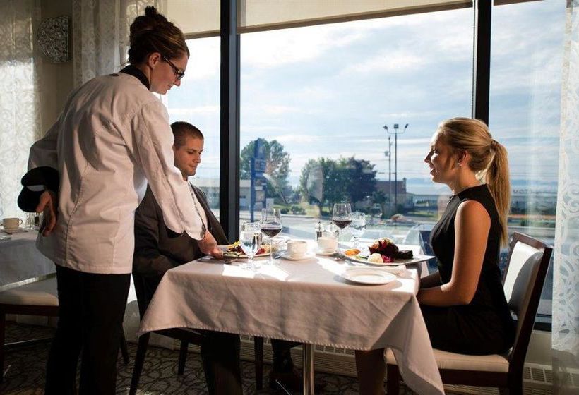 Hotel Levesque | Riviere du Loup | Quebec | Canada 13