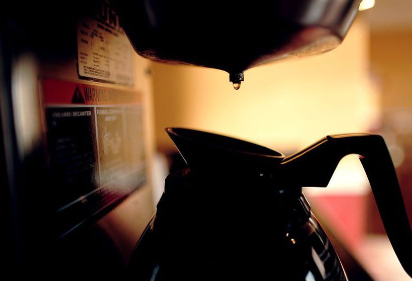 Hotel Econo Lodge London | London | Ontario | Canada 10