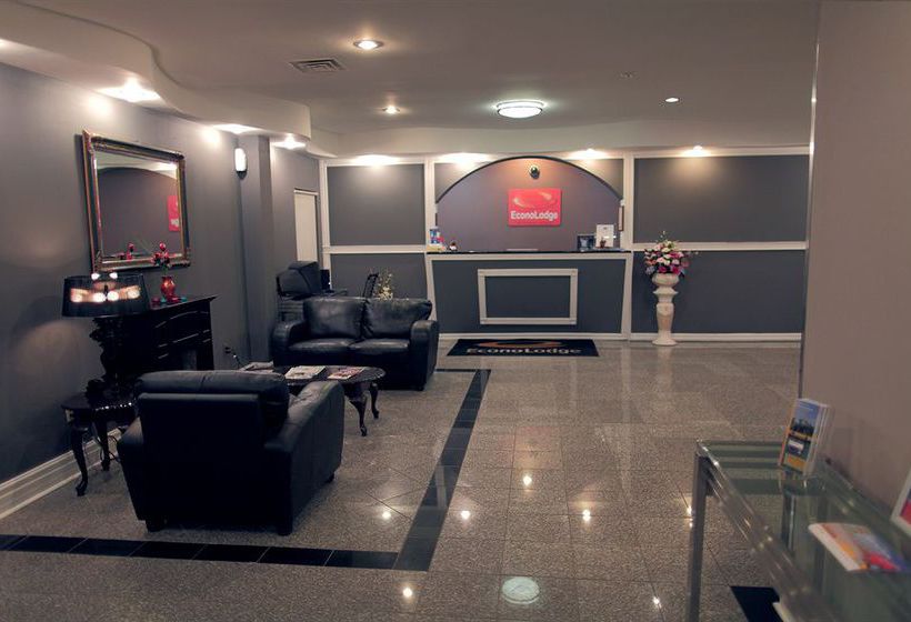 Hotel Econo Lodge London | London | Ontario | Canada 3