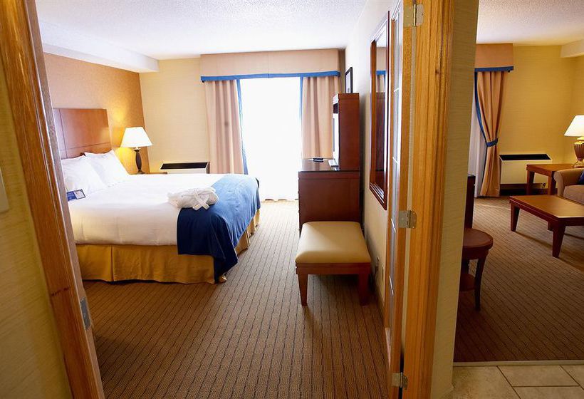 Holiday Inn Express Hotel & Suites London Downtown | London | Ontario | Canada 10