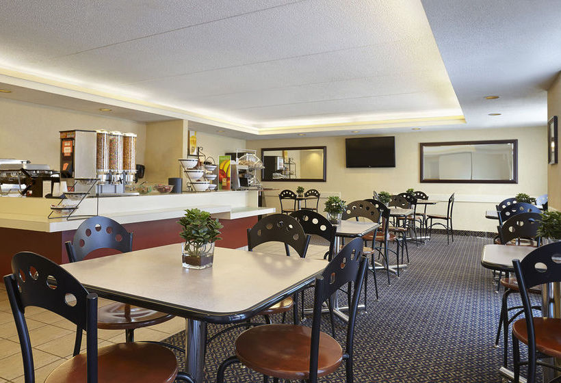 Hotel Quality Suites | London | Ontario | Canada 4