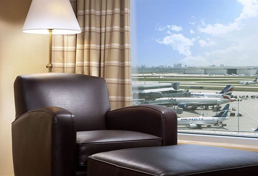 Sheraton Gateway Hotel in Toronto International Airport