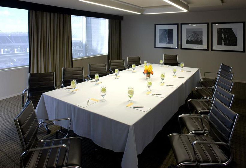 Sheraton Gateway Hotel in Toronto International Airport | Toronto | Ontario | Canada 5