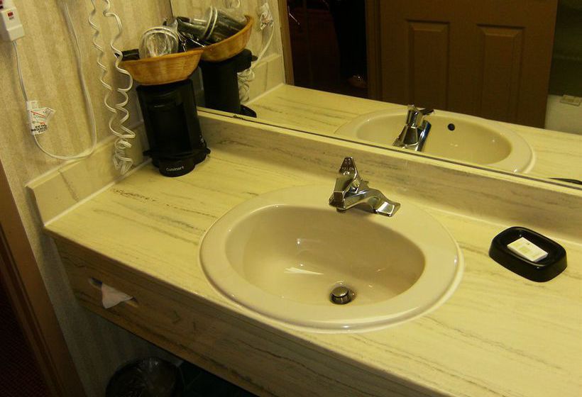 Hotel Clifton Victoria Inn at the Falls | Niagara Falls | Ontario | Canada 2