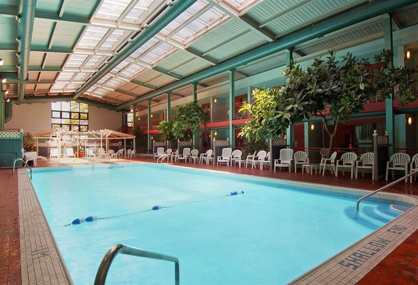 Hotel Comfort Inn Clifton Hill Ontario