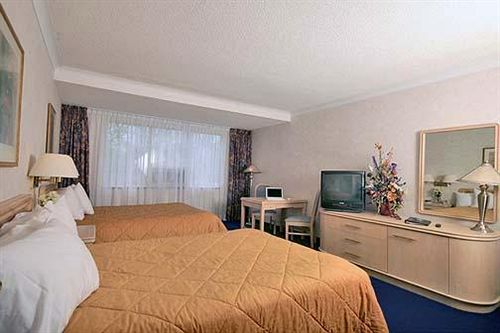 Hotel Comfort Inn Clifton Hill | Niagara Falls | Ontario | Canada 10