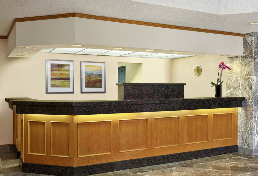 Travelodge Hotel By the Falls | Niagara Falls | Ontario | Canada 4