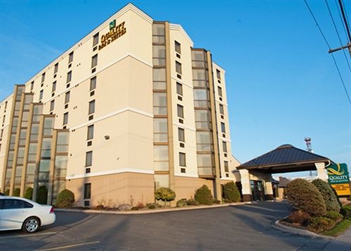 Hotel Quality Inn & Suites Bay Front | Sault Sainte Marie | Ontario | Canada 17