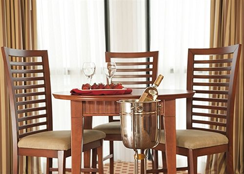 Hotel Quality Inn & Suites Bay Front | Sault Sainte Marie | Ontario | Canada 18