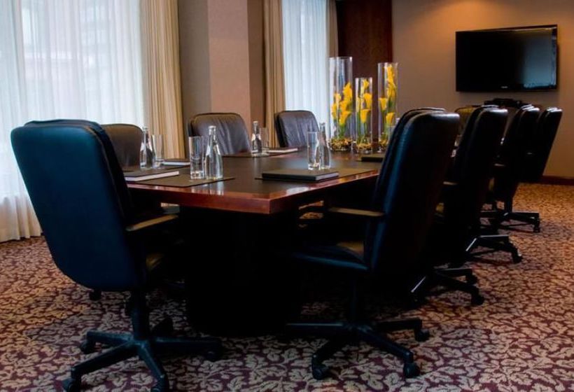 Hotel Cambridge Suites | Toronto | Ontario | Canada 3