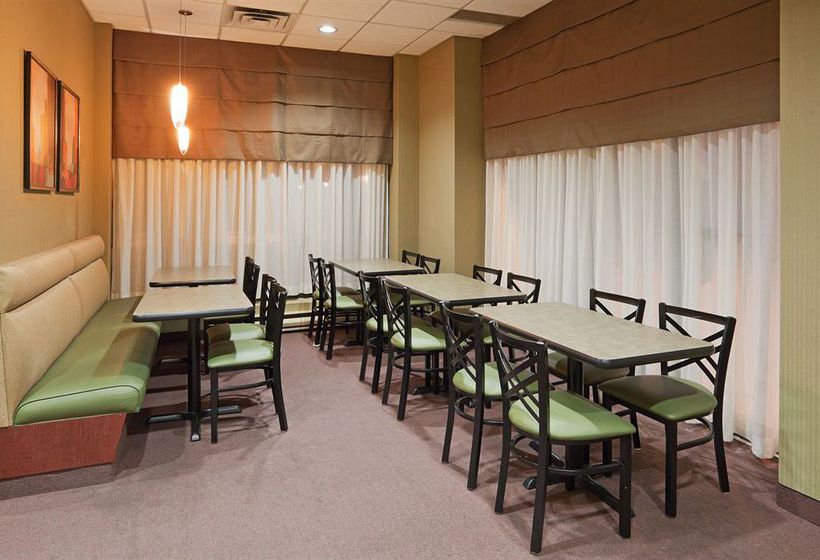 Hotel Holiday Inn Express Toronto Downtown | Toronto | Ontario | Canadá 16