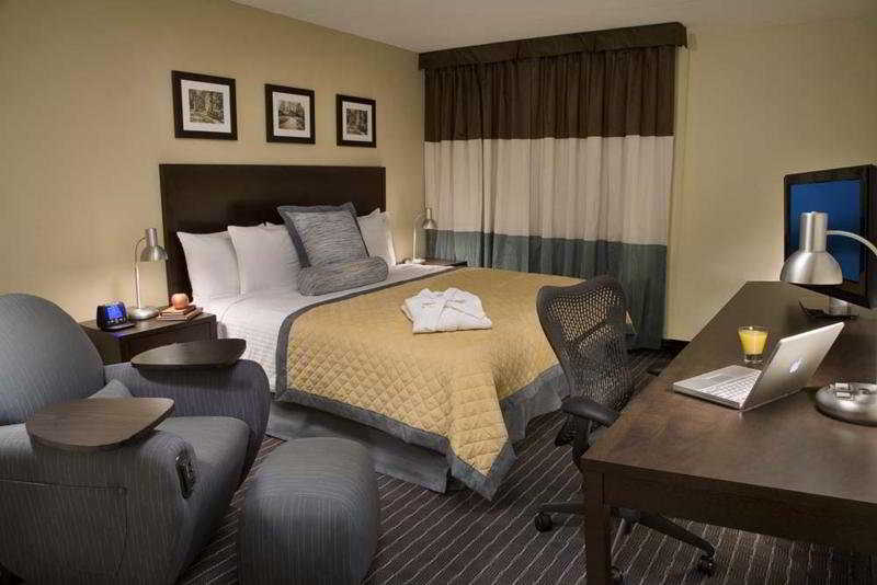 Edward Hotel North York | Toronto | Ontario | Canada 5