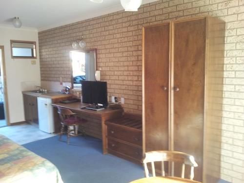 Hotel Barrass's John Bright Motor Inn | Bright | Victoria | Austrália 1