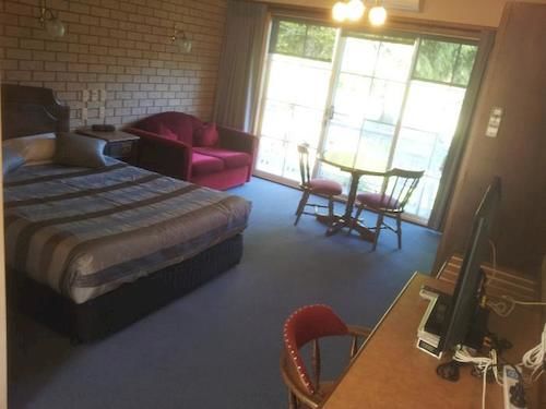Hotel Barrass's John Bright Motor Inn | Bright | Victoria | Austrália 7