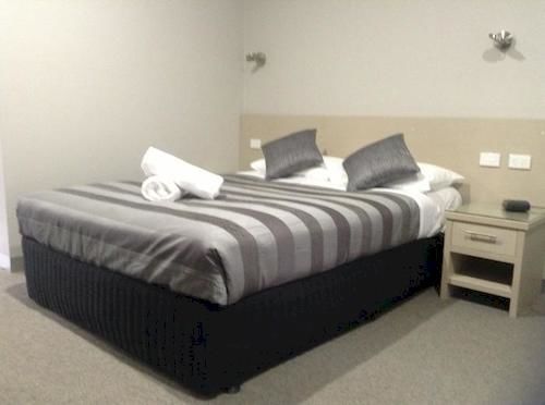 Hotel Barrass's John Bright Motor Inn | Bright | Victoria | Austrália 8