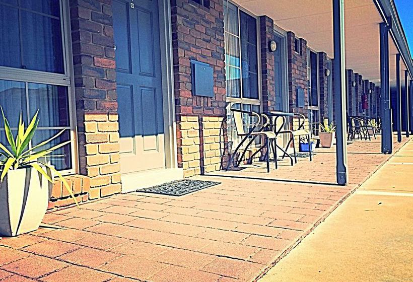 Hotel Pevensey Motor Lodge | Echuca | Victoria | Australia 5