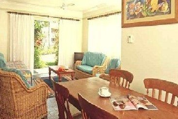 Cairns Queenslander Apartments | Cairns | Queensland | Australia 1