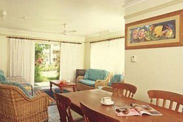 Cairns Queenslander Apartments | Cairns | Queensland | Australia 5