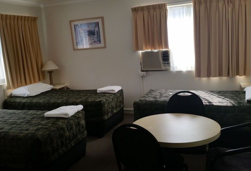 Earls Court Motel | Southport | Queensland | Australia 1