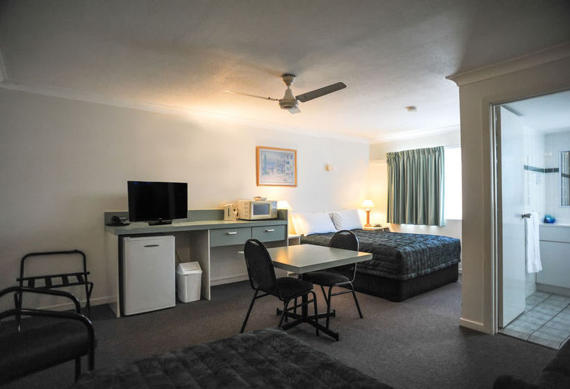 Earls Court Motel | Southport | Queensland | Australia 8