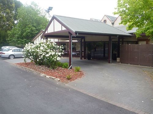 St Francis Winery Resort | Old Reynella | South Australia | Australia 5