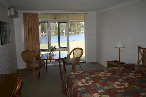 Hibiscus Lakeside Motel | Budgewoi | New South Wales | Australia 1