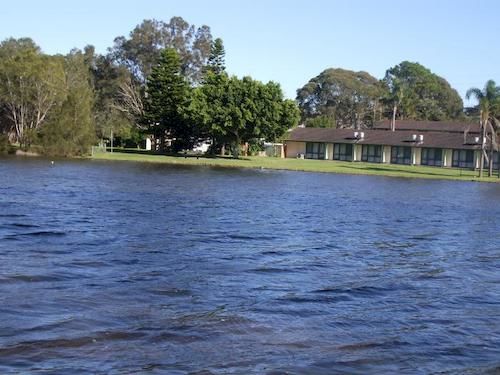 Hibiscus Lakeside Motel | Budgewoi | New South Wales | Australia 3
