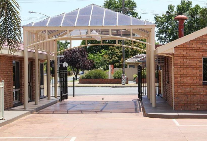Hotel Tirana Motor Inn | Shepparton | Victoria | Australia 15