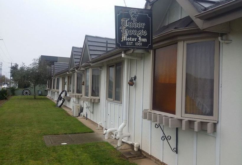 Hotel Tudor House Motor Inn | Shepparton | Victoria | Australia 3