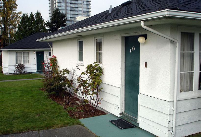 2400 Motel | Vancouver | British Columbia | Canada 2