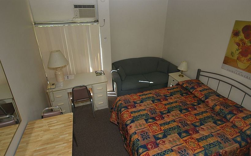 Alexandra | Toronto | Ontario | Canada 1