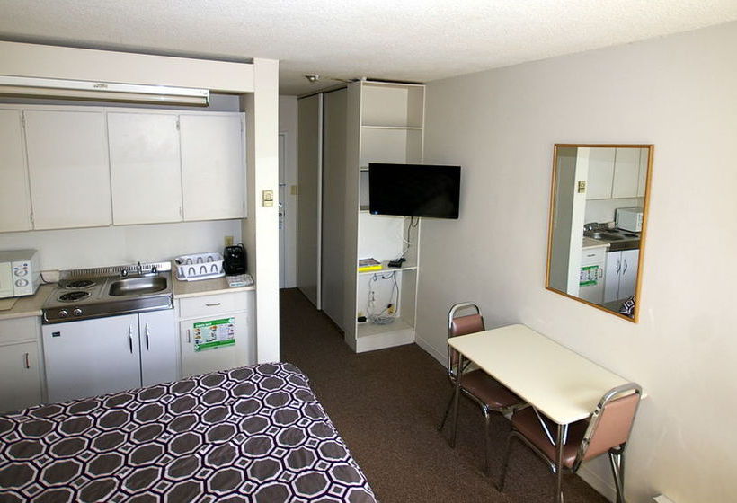 Alexandra | Toronto | Ontario | Canada 12