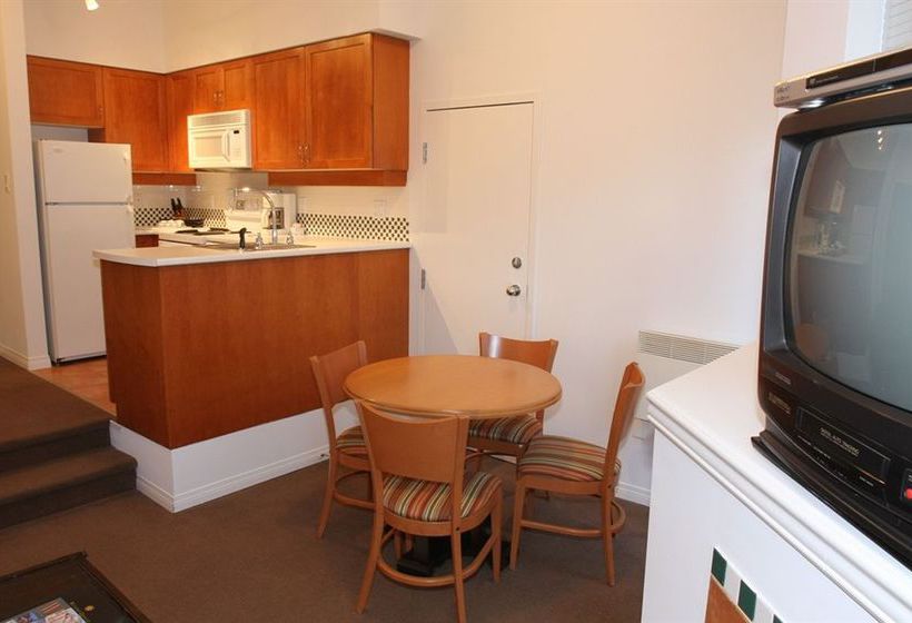 Hotel The Alpenglow Whistler Lodge | Whistler | British Columbia | Canada 15