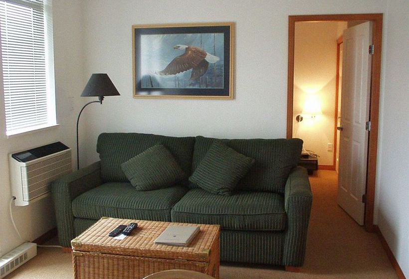 Hotel The Alpenglow Whistler Lodge | Whistler | British Columbia | Canada 2