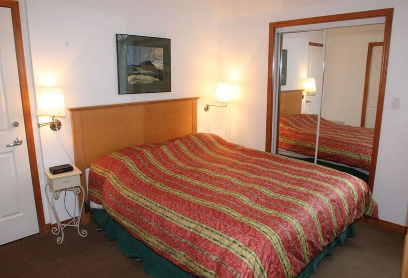 Hotel The Alpenglow Whistler Lodge | Whistler | British Columbia | Canada 9