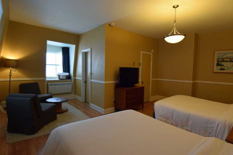 Hotel Au Chateau Fleur De Lys | Quebec | Quebec | Canada 11