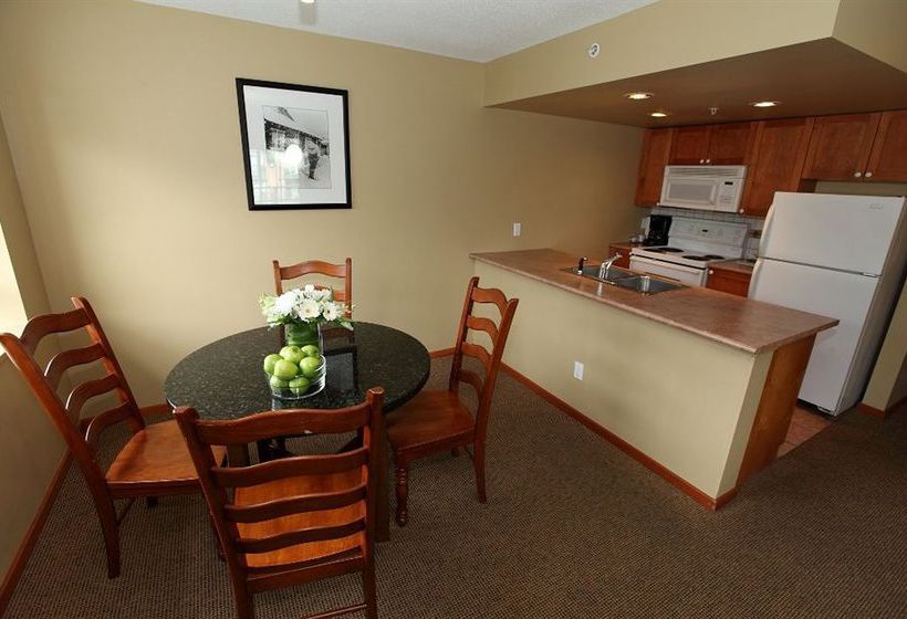 Hotel Cascade Lodge | Whistler | British Columbia | Canada 11