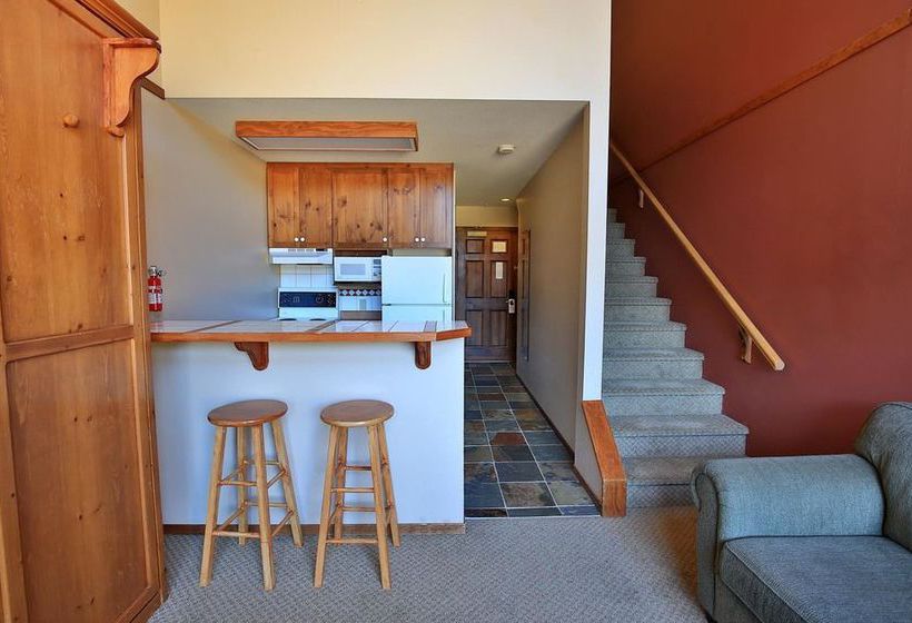 Coast Inn at Apex Mountain Resort | Penticton | British Columbia | Canada 2