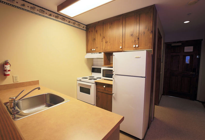 Coast Inn at Apex Mountain Resort | Penticton | British Columbia | Canada 7