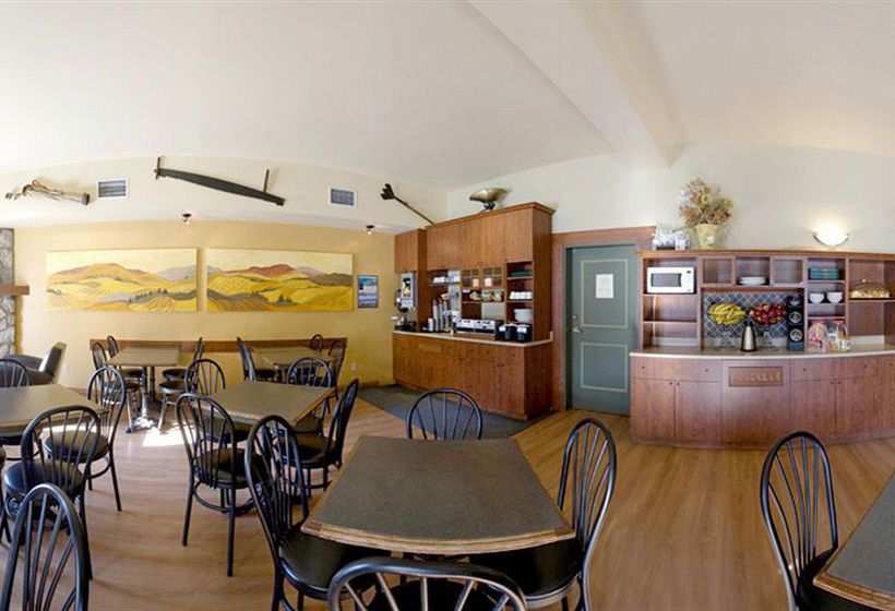 Hotel Comfort Inn & Suites Mont Tremblant | Mont Tremblant | Quebec | Canada 3