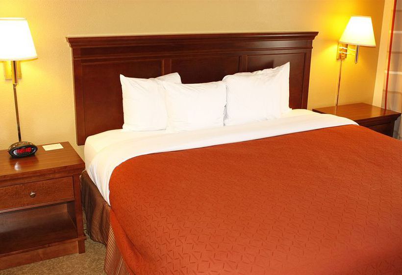 Hotel Country Inn & Suites | Saskatoon | Saskatchewan | Canada 13