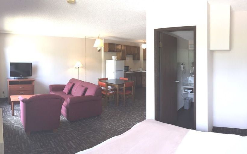 Crestwood Hotel | Hinton | Alberta | Canada 10