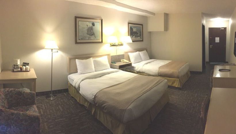 Crestwood Hotel | Hinton | Alberta | Canada 7