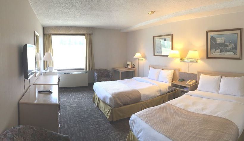 Crestwood Hotel | Hinton | Alberta | Canada 8