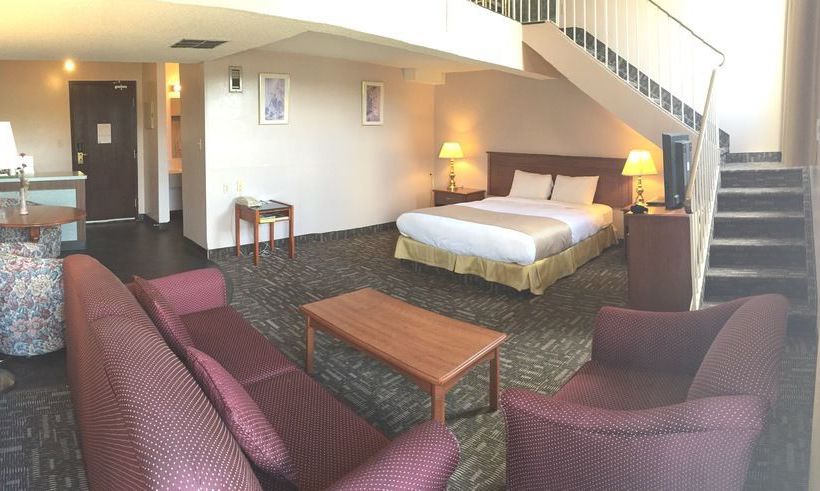 Crestwood Hotel | Hinton | Alberta | Canada 9