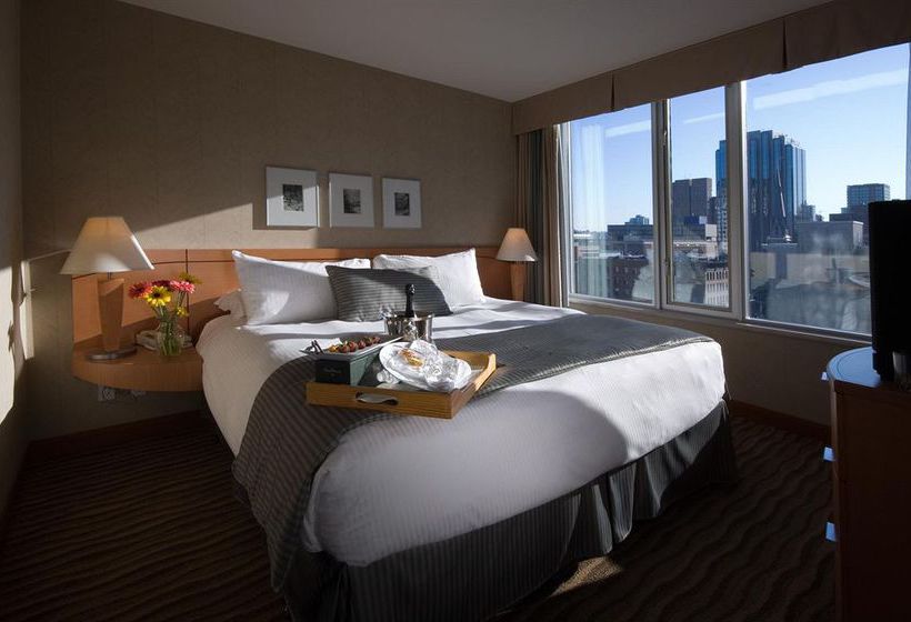 Delta Hotels Vancouver Downtown Suites