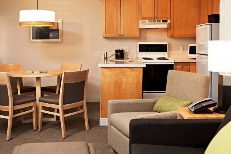 Hotel Delta Whistler Village Suites | Whistler | British Columbia | Canada 15